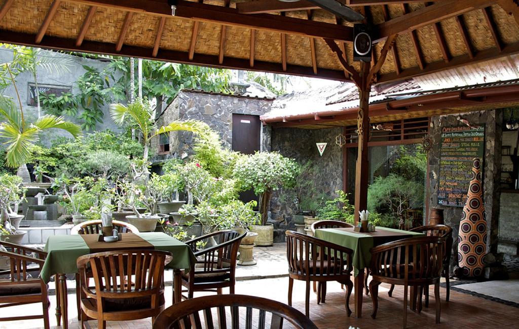 Temple Cafe & Candidasa