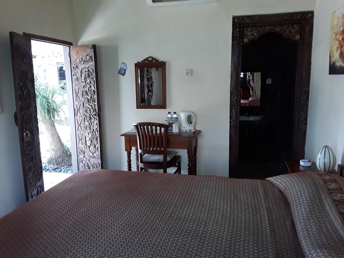 Temple Cafe & Hotel Candidasa