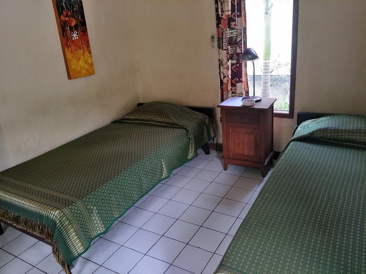 Temple Cafe & Hotel Candidasa